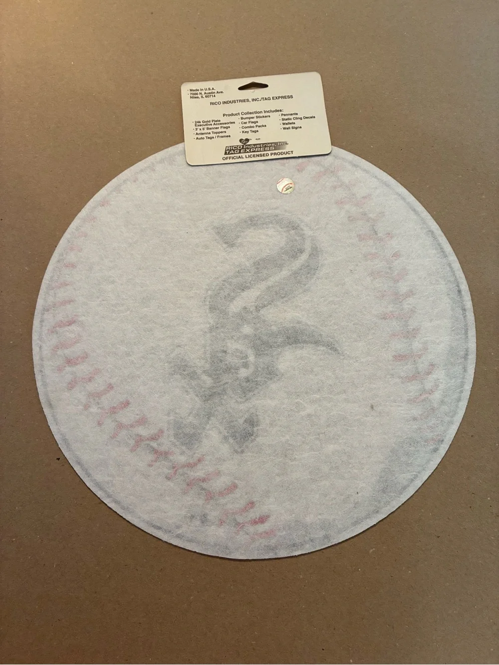Chicago White Sox Baseball Wall Accent - Pennant 14.75” circumference